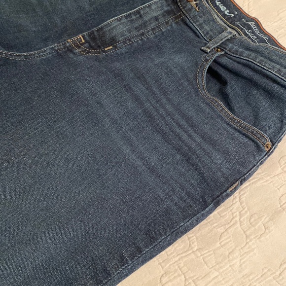 Jeans - Picture 5 of 5